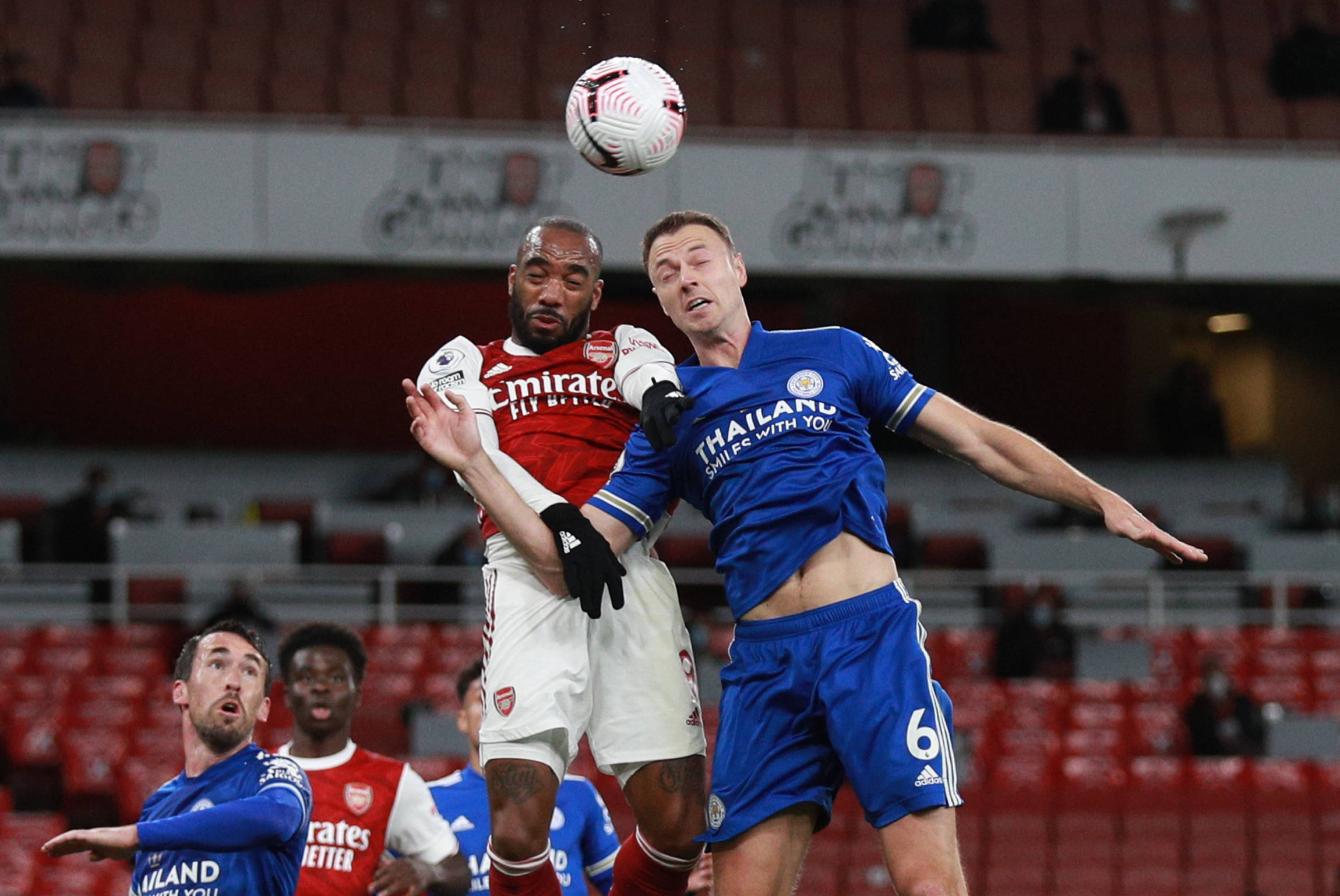 攻防两端的 攻防两端的